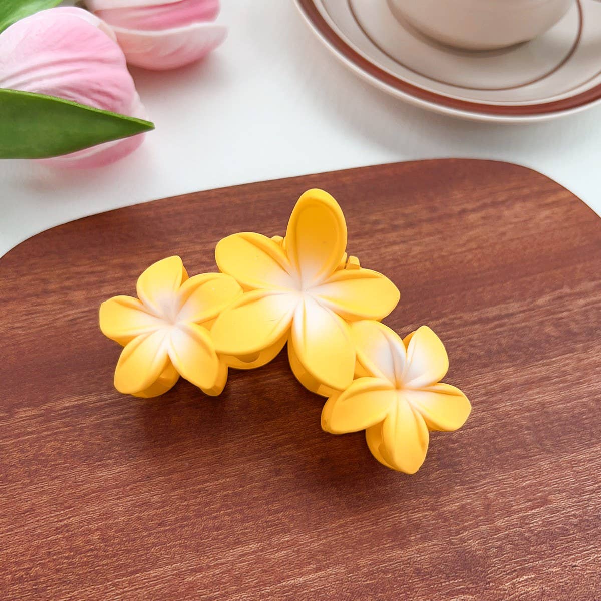 CANDY COLOR TRIPLE FLOWER HAIR CLAW CLIP_CWAHA1583