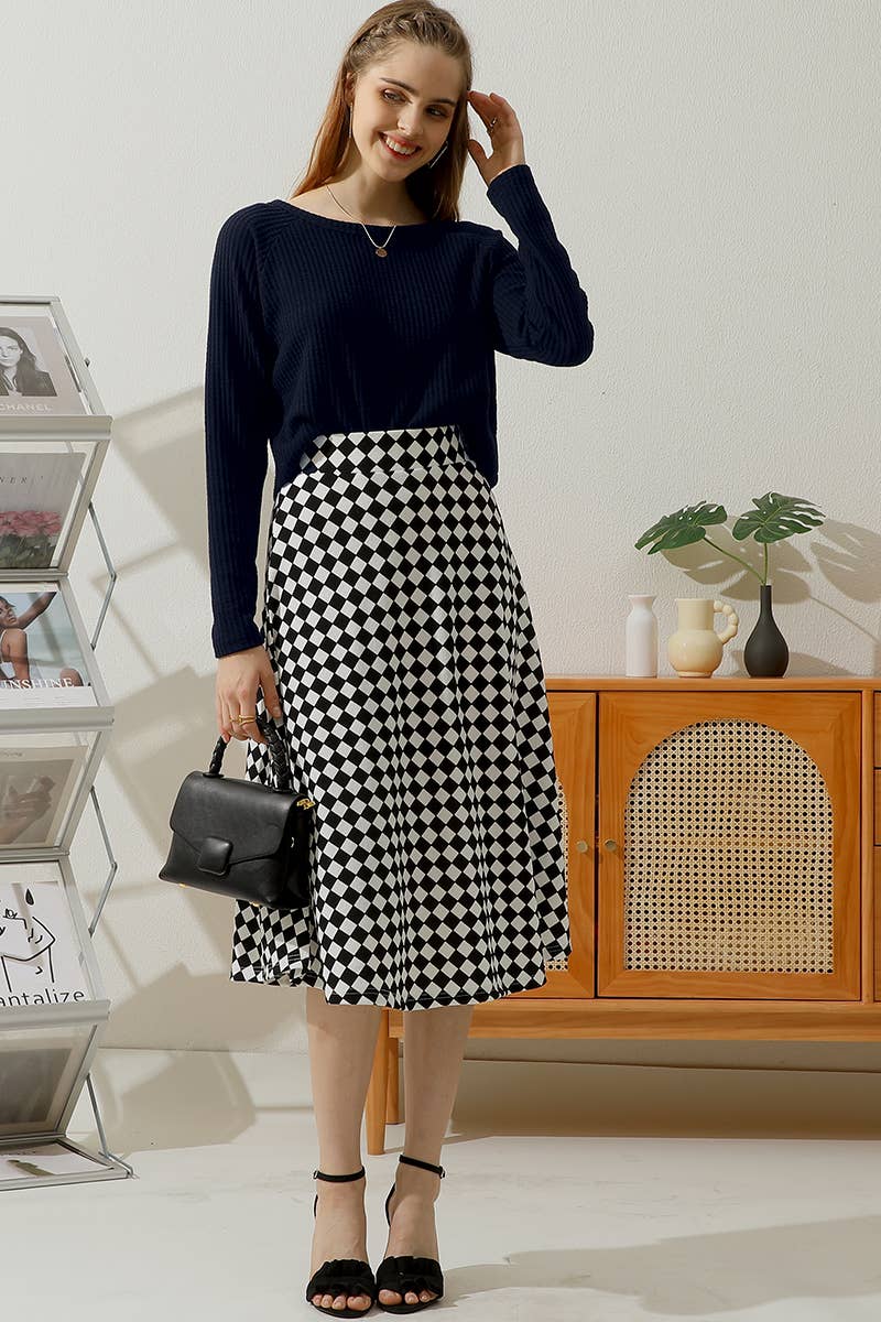 Solid Round Neck T Shirt_Cwttl1445