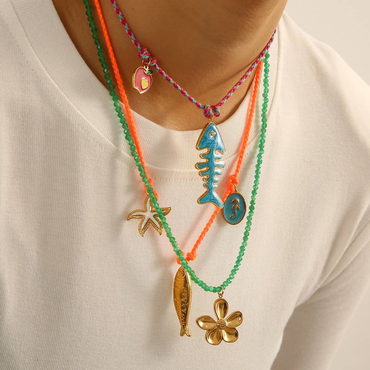 OCEAN STYLE STONE NECKLACE WITH FISH CHARM_CWMM8804