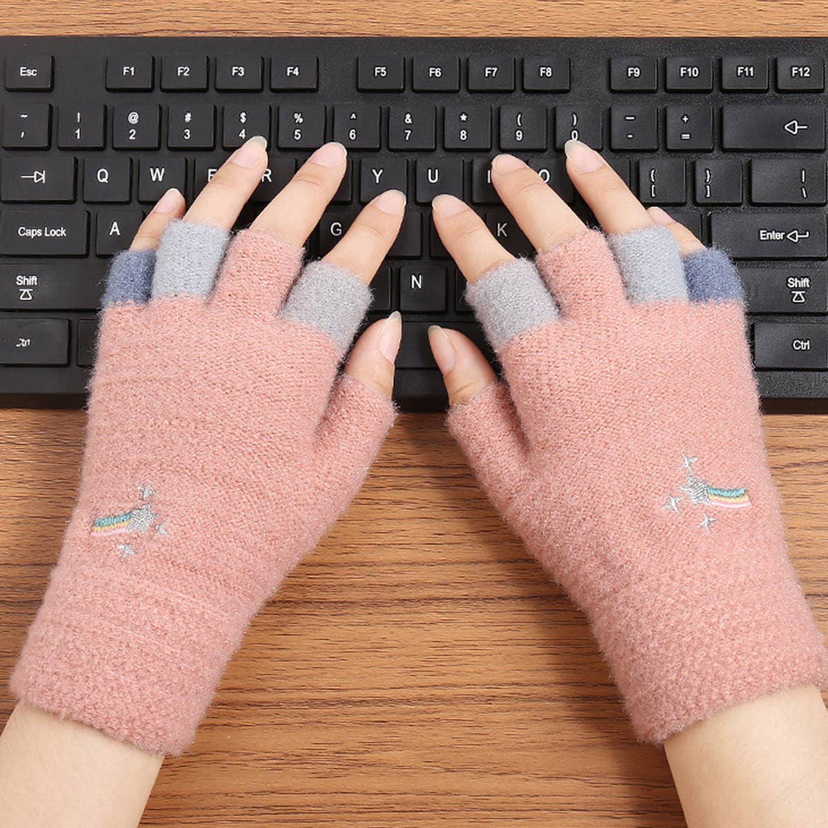 Cartoon Cold-Proof Plush Knitted Gloves_Cwag0124