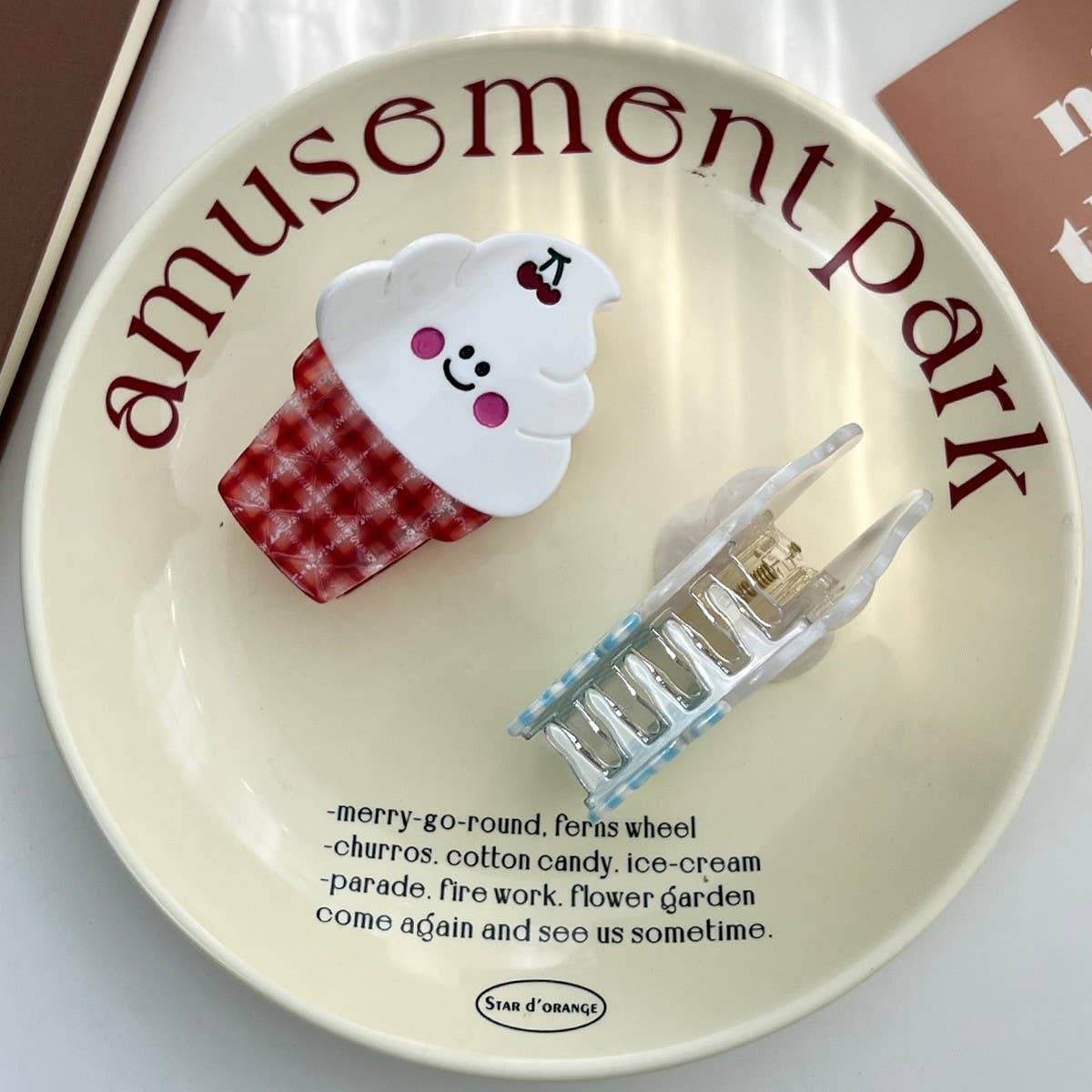 ICE CREAM CONE ACETATE HAIR CLAW CLIP_CWAHA5951