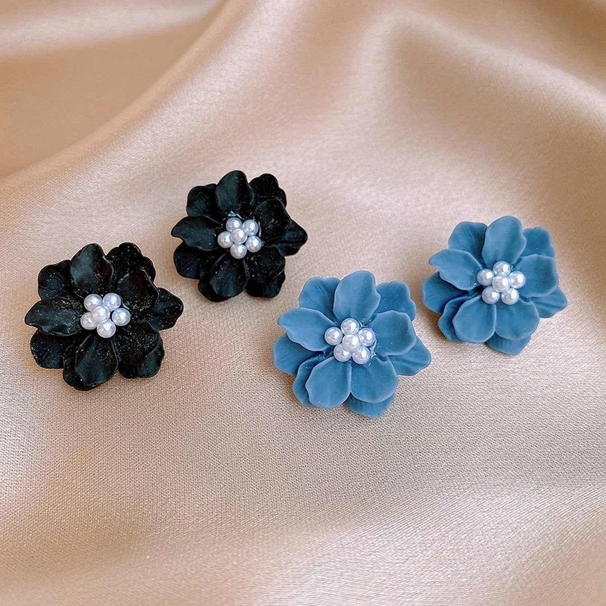 SMALL FRESH FLOWER PERSONALITY TREND EARRINGS_CWAJE2469