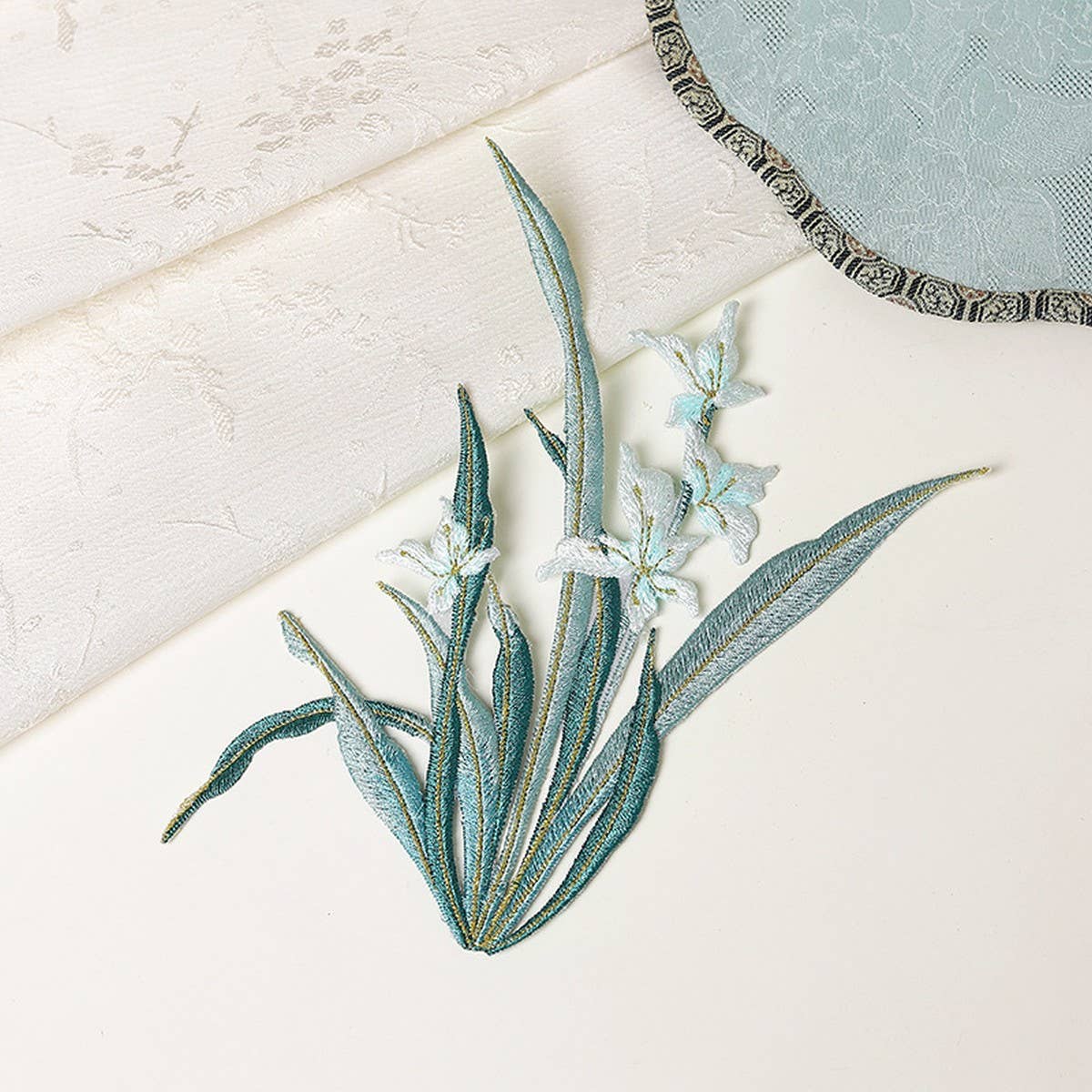 ORCHID EMBROIDERED IRON ON PATCH FOR STAIN REPAIR_CWMM5924