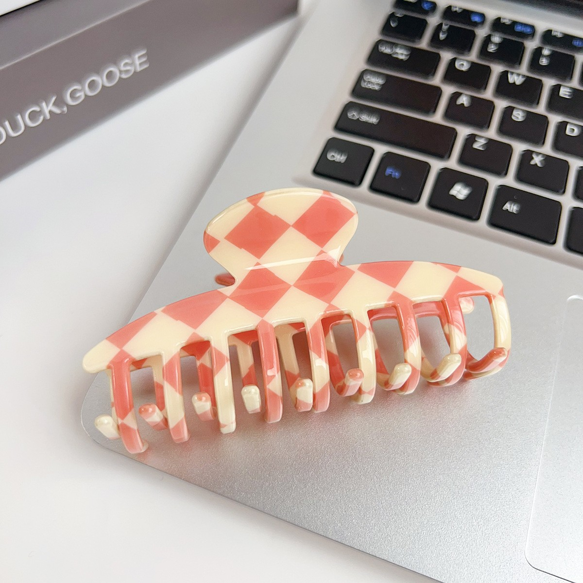Checkerboard Hair Claw ? Candy Color Acetate Look_Cwmm10084