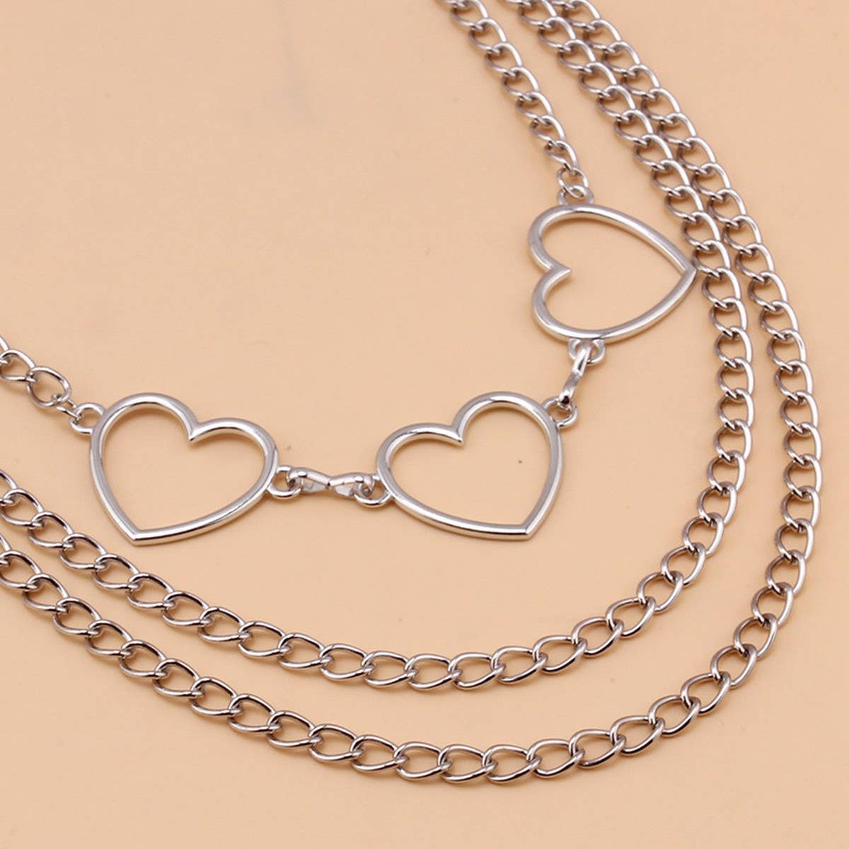 FASHIONABLE METAL HOLLOW HEART PANTS CHAIN_CWMM0673