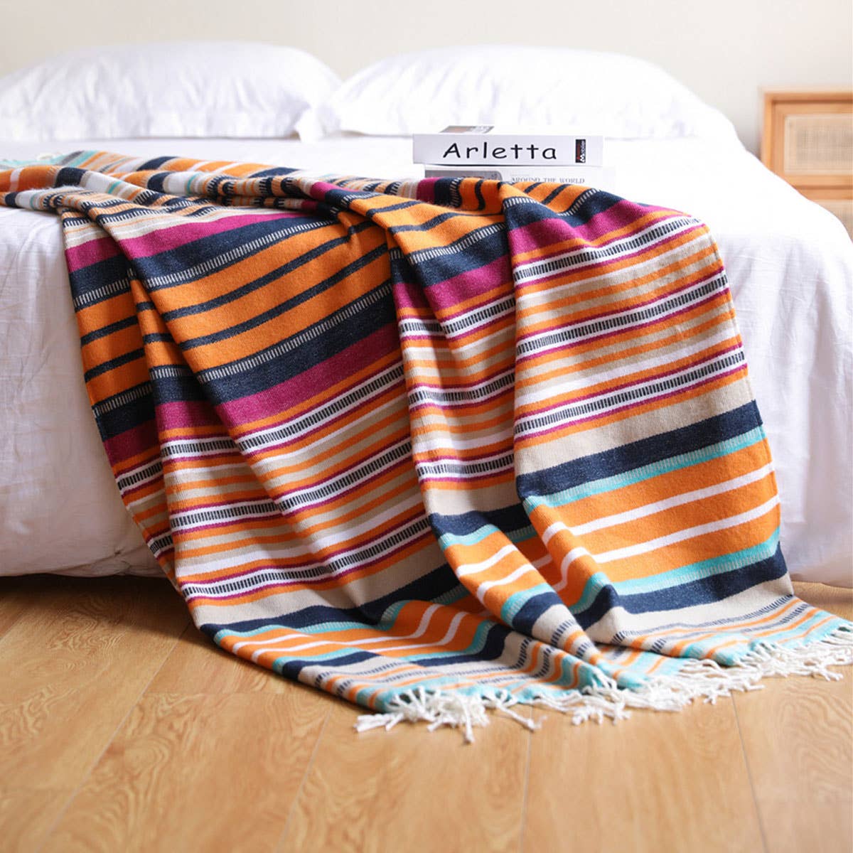 KNITTED STRIPED LIGHTWEIGHT SOFA BLANKET_CWMM0214