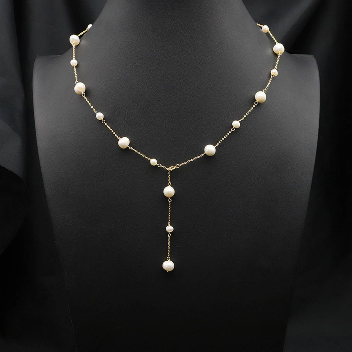 SIMPLE AND ELEGANT HIGH END BOW PEARL NECKLACE_CWAJE3829