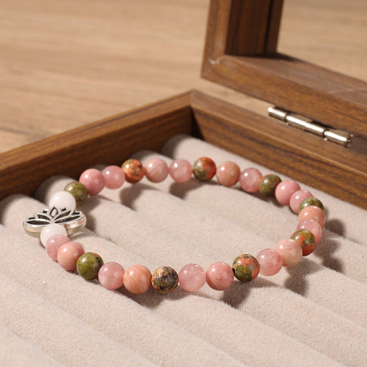 Rose Rutilated Quartz Pink Crystal Bracelet_Cwmm11254