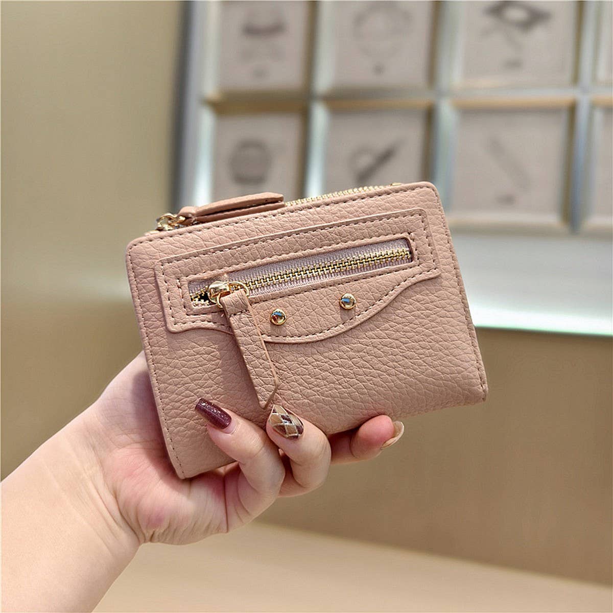 Minimalist Zip Wallet With Studded Details_Cwab06234