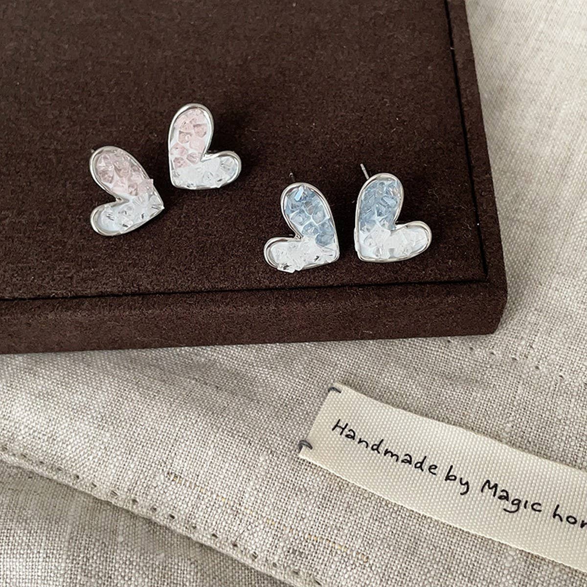 NEW GRADIENT HEART EARRINGS FOR VALENTINES DAY_CWAJE3168