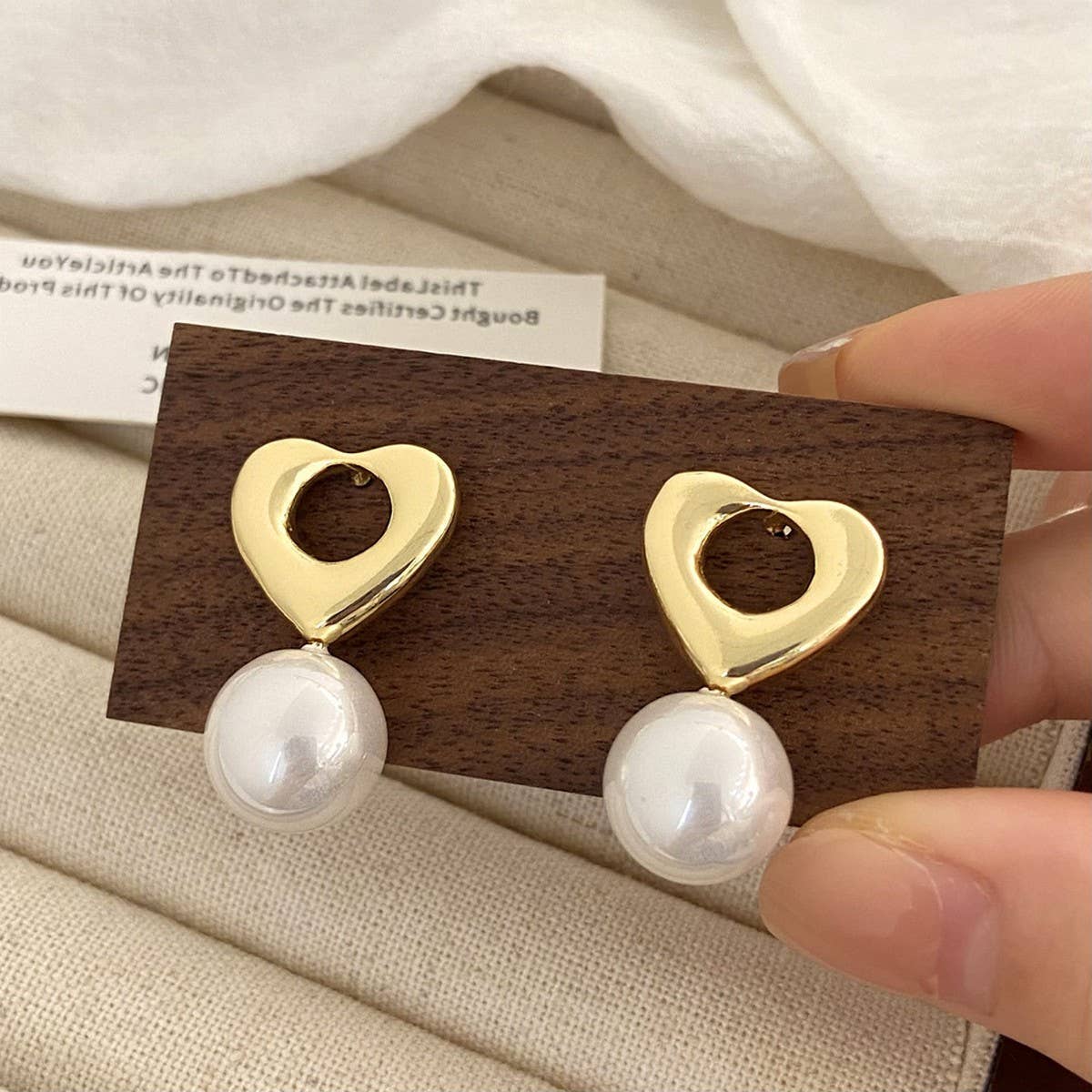 Valentines Day Fashion Retro Heart Pearl Earrings