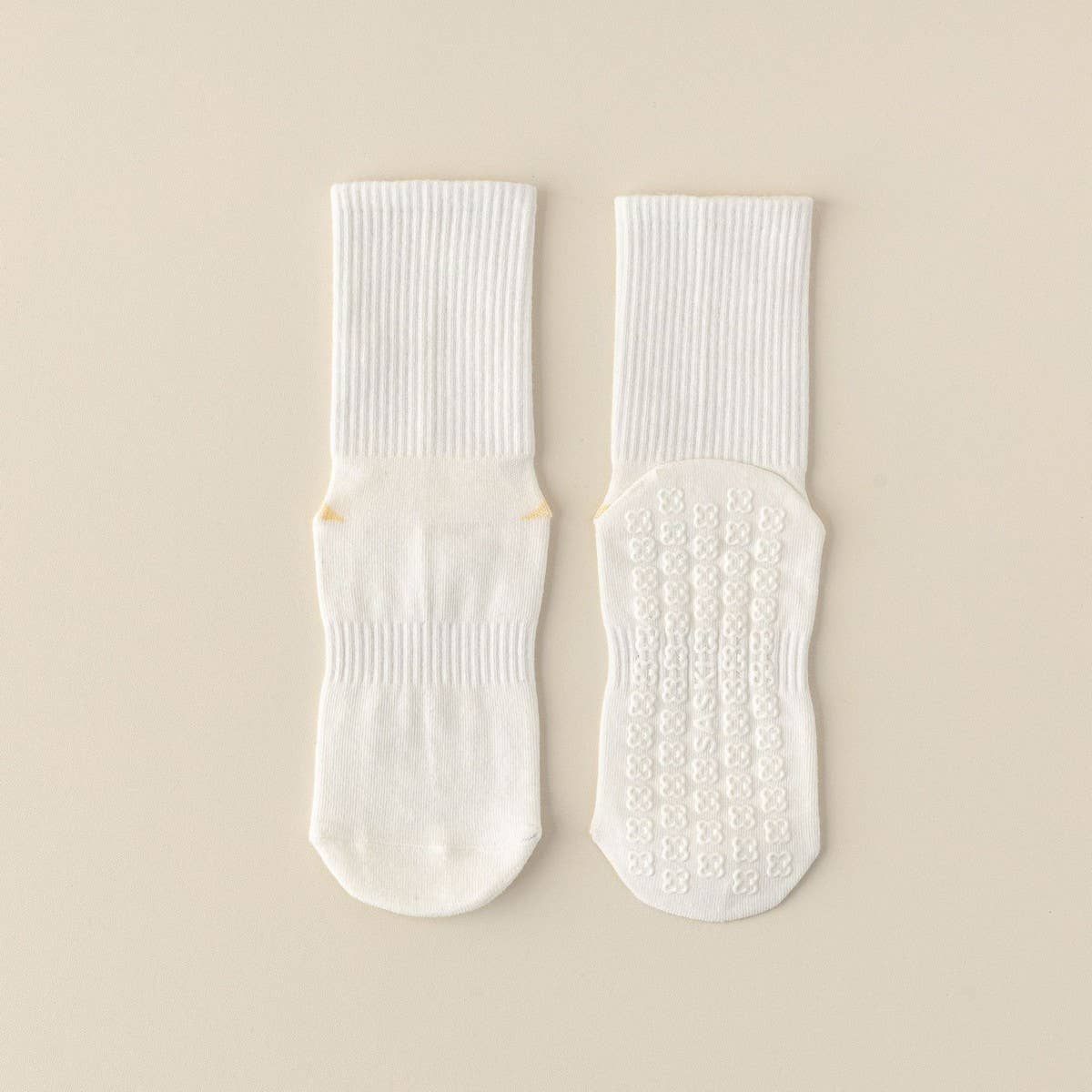 SPORTS NON SLIP COLOR MATCHING YOGA MID TUBE SOCKS_CWMS1359