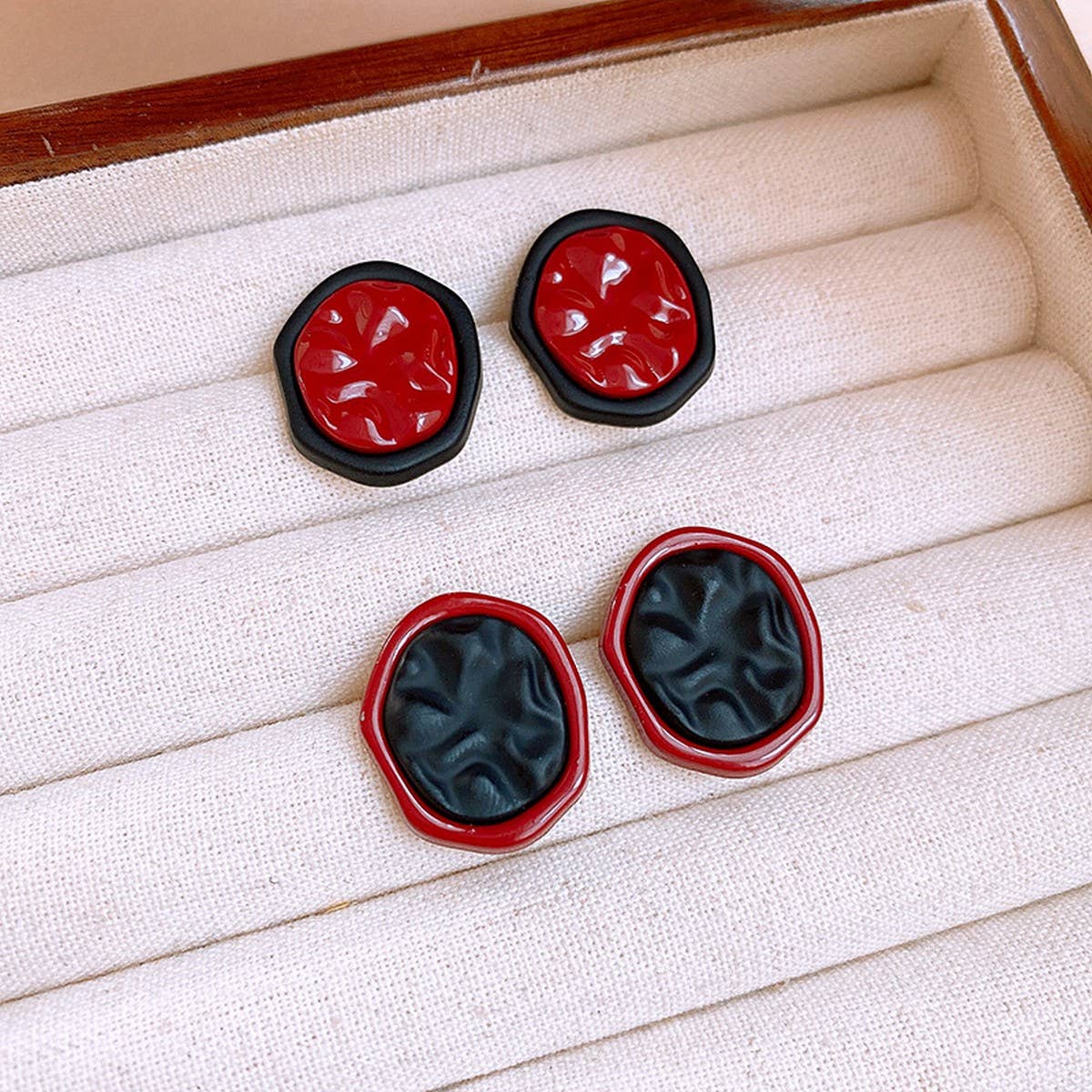 Vintage Red Pleated Oval Earrings_Cwasc1324