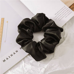 SATIN SCRUNCHIES SET FOR WOMEN SIMPLE STYLISH_CWAHA0343
