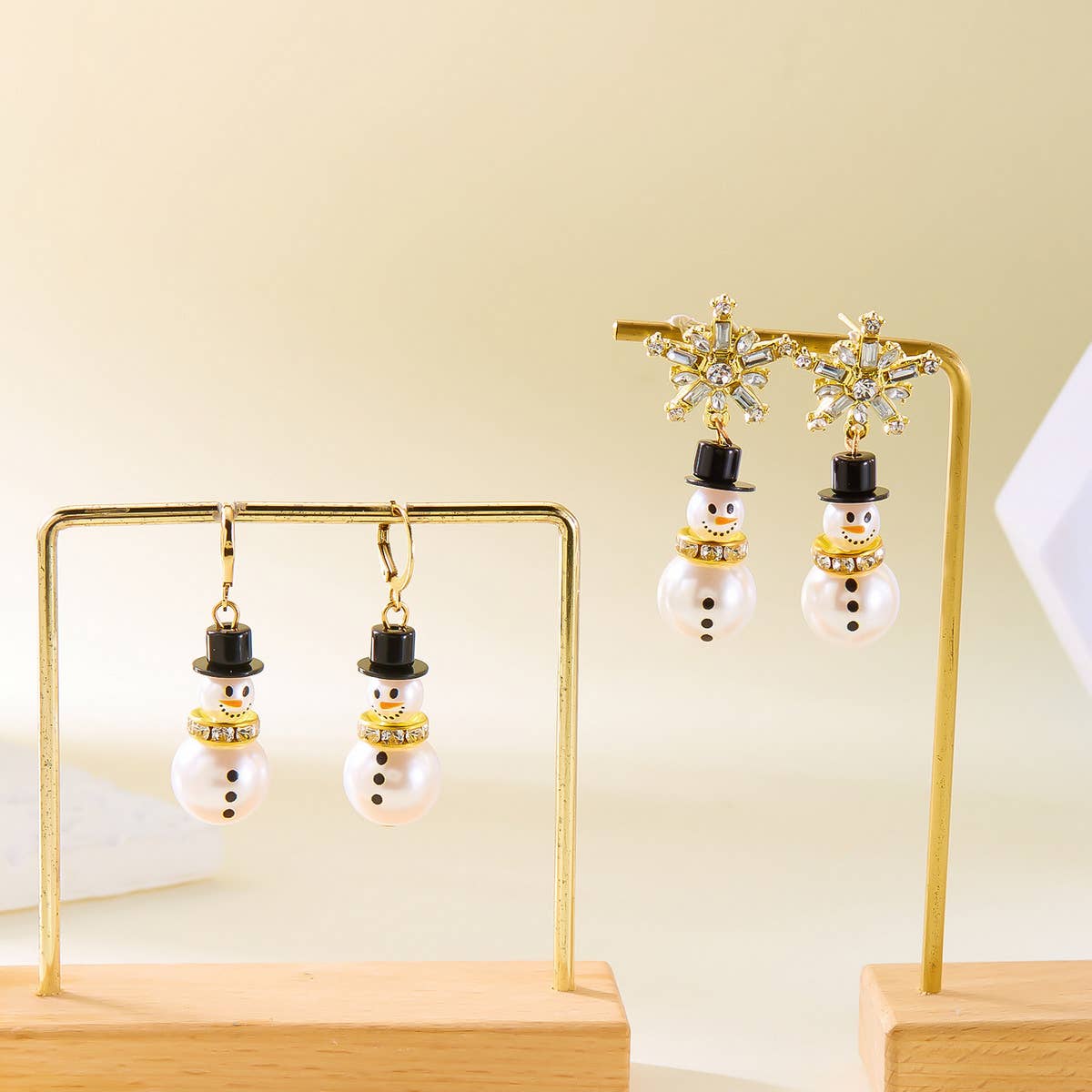 NEW CHRISTMAS DIAMOND SNOWFLAKE PEARL EARRINGS_CWAJE2385