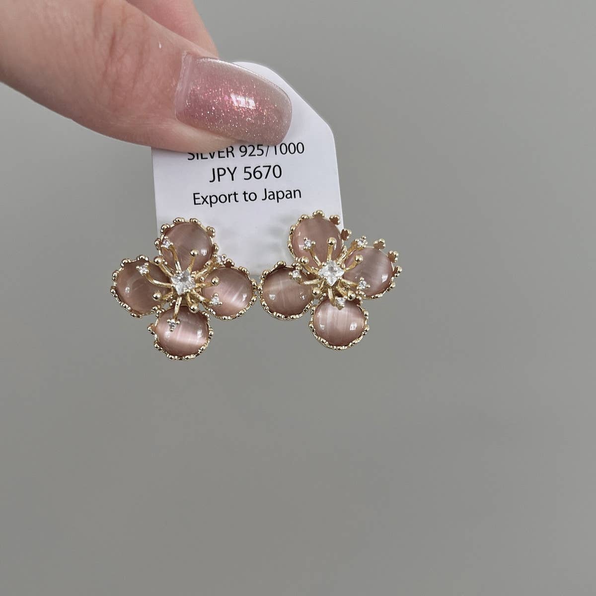 CATS EYE STONE FLOWER EARRINGS_CWAJE1284