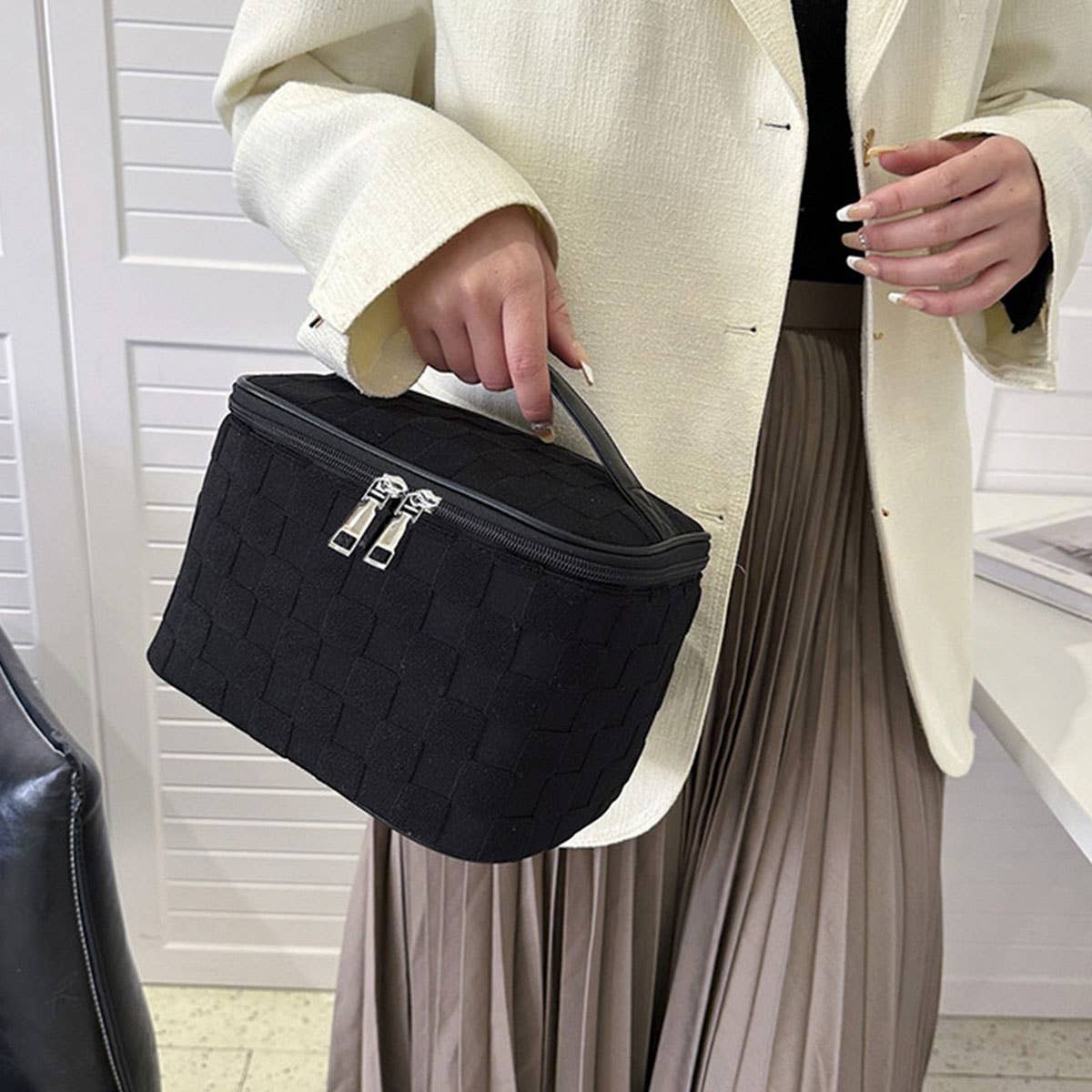 NEW LATTICE HIGH END LARGE CAPACITY COSMETIC BAG_CWAB4407