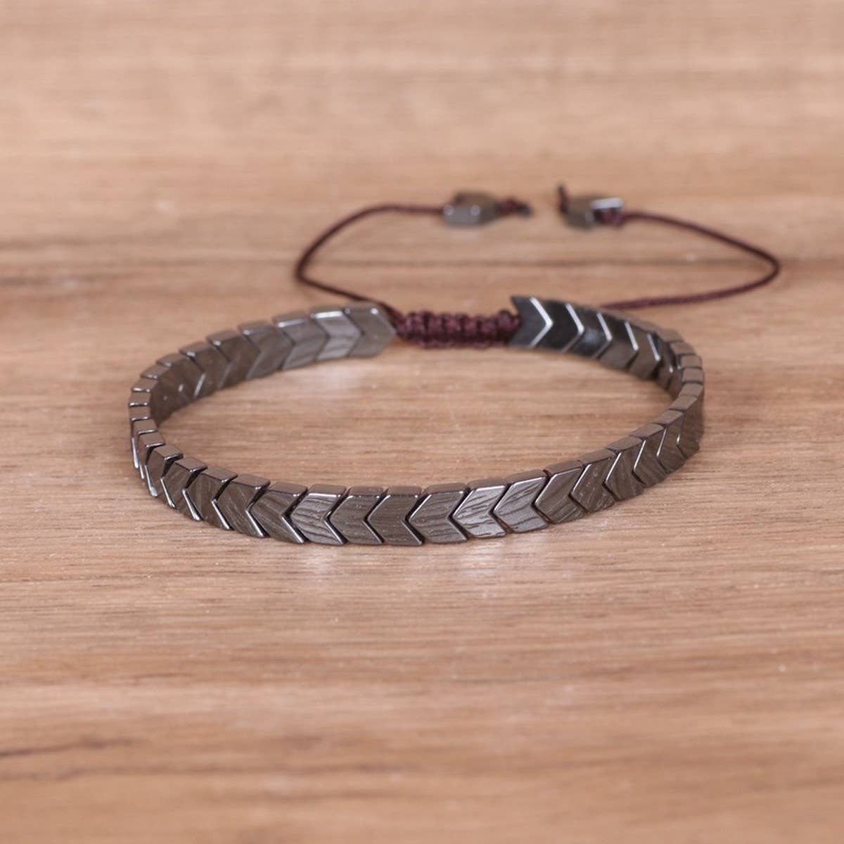 HEMATITE GALLSTONE ARROW BRAIDED BRACELET_CWAJE3919