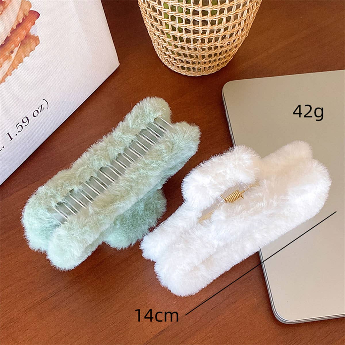 FAUX RABBIT FUR HAIR CLAW ELEGANT WINTER STYLE_CWABE0198