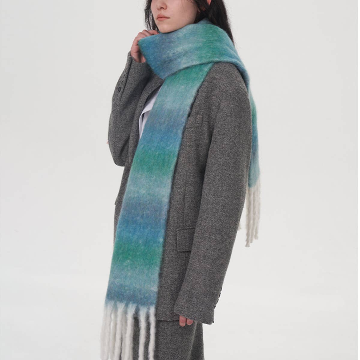 GRADIENT WOOL SCARF FOR WOMEN LUXURY WINTER WARMTH_CWASC0328