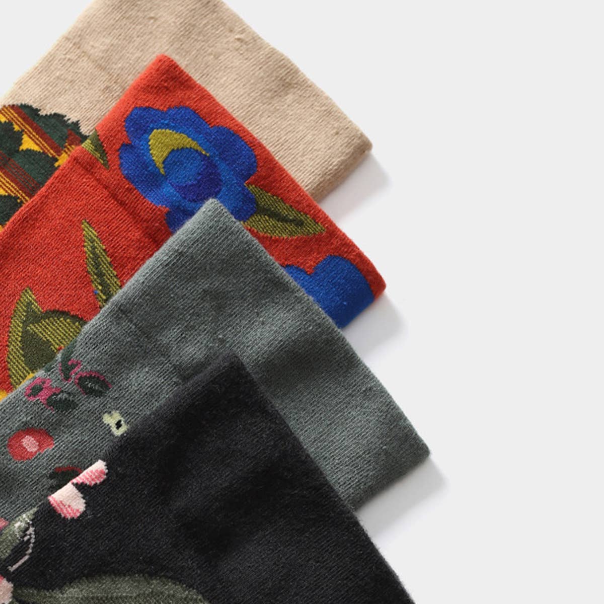 CARTOON GRAFFITI MID TUBE TIDE SOCKS_CWMS0160