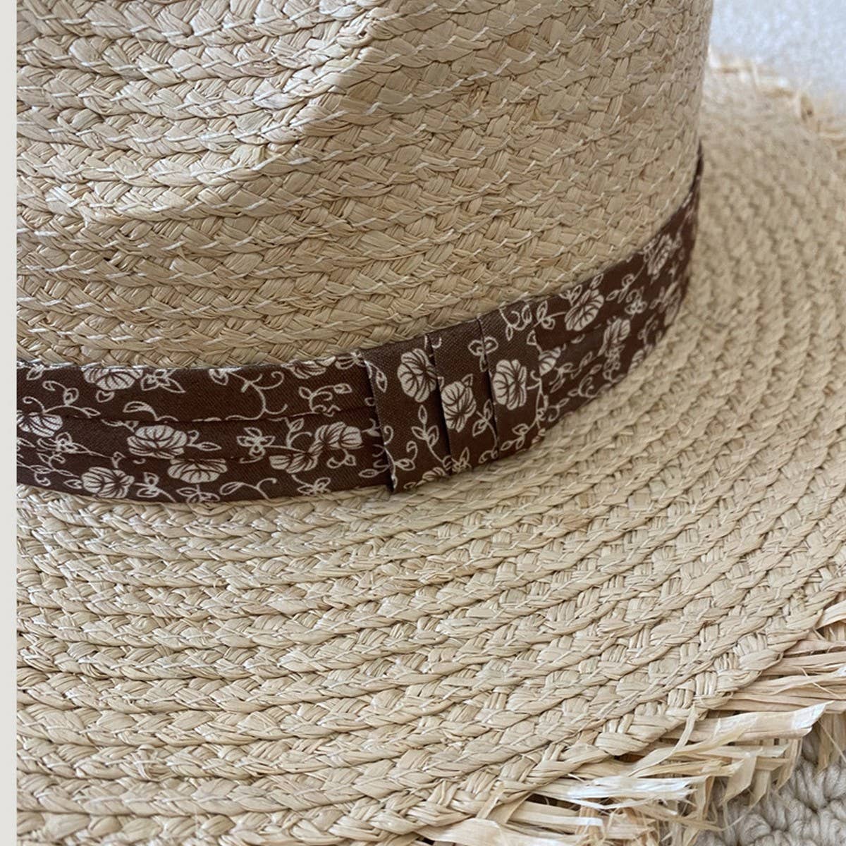 SUMMER LARGE BRIM FUR EDGED STRAW HAT_CWAH3470