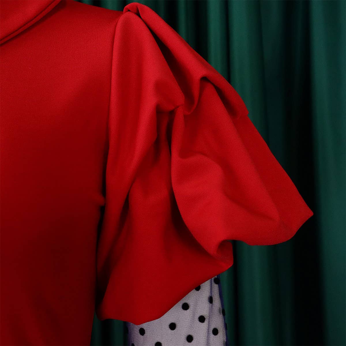 MESH AND PLEATED COMMUTER PLUS SIZE DRESS_CWDMD3678