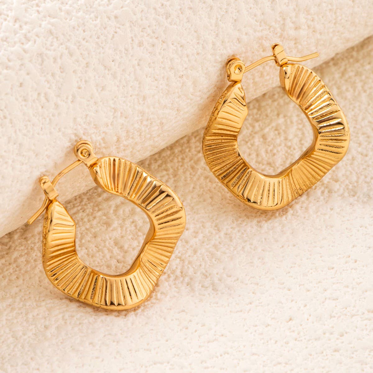 RETRO SIMPLE DESIGN STAINLESS STEEL EARRINGS_CWMM3600