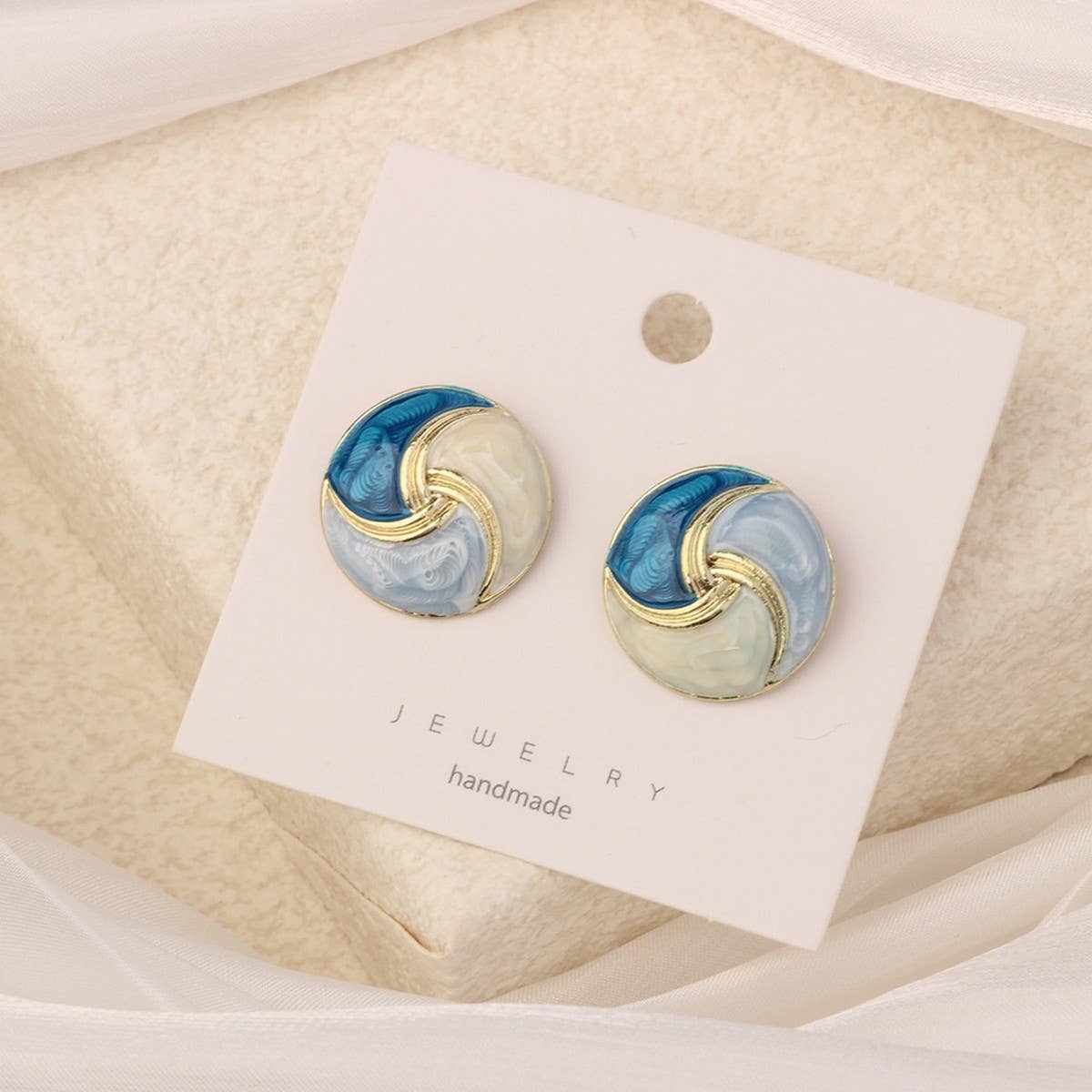 NEW SIMPLE HOLLOW GRID FOUR LEAF EARRINGS_CWAJE3985