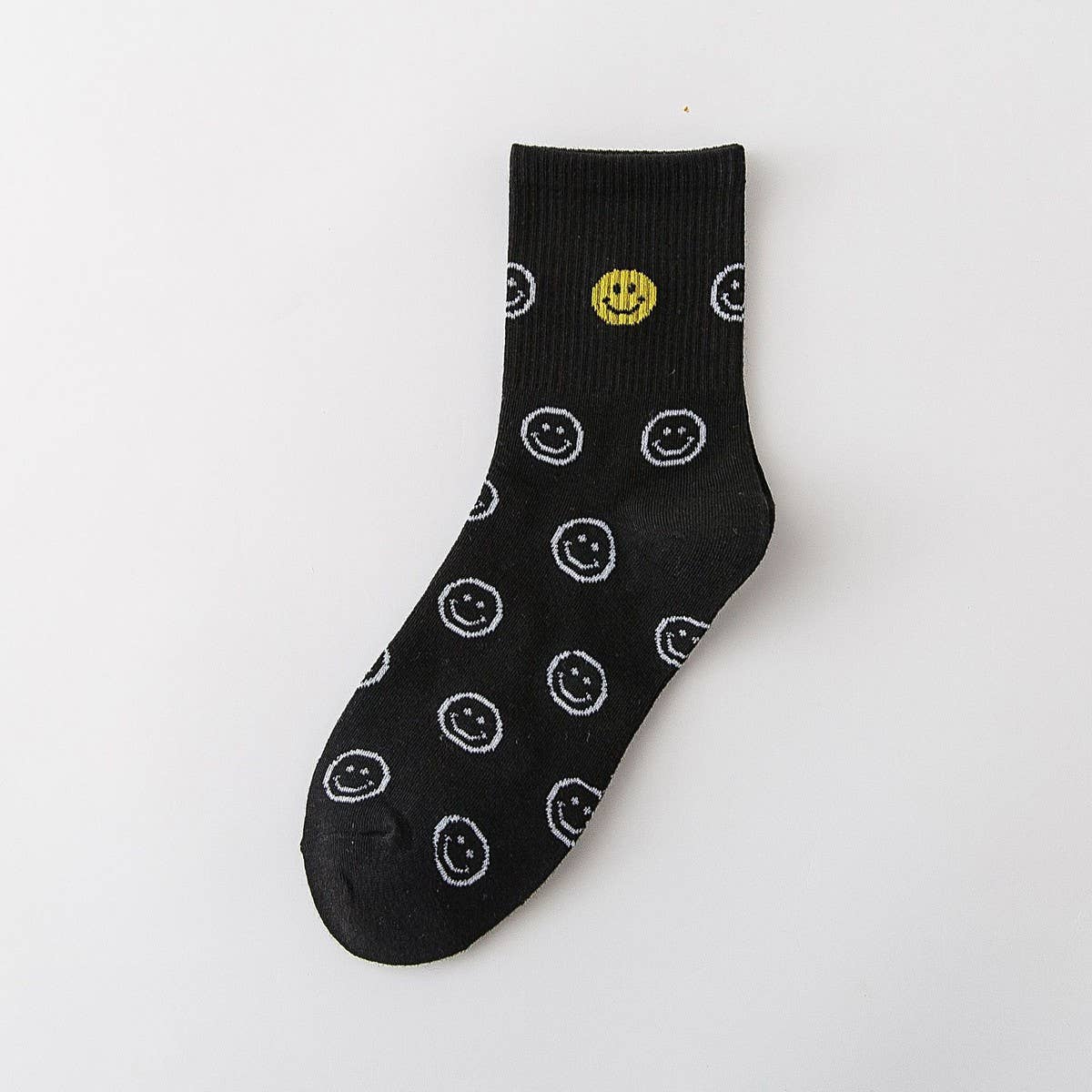 CARTOON BLACK AND WHITE SMILING FACE WOMENS SOCKS_CWMS1415