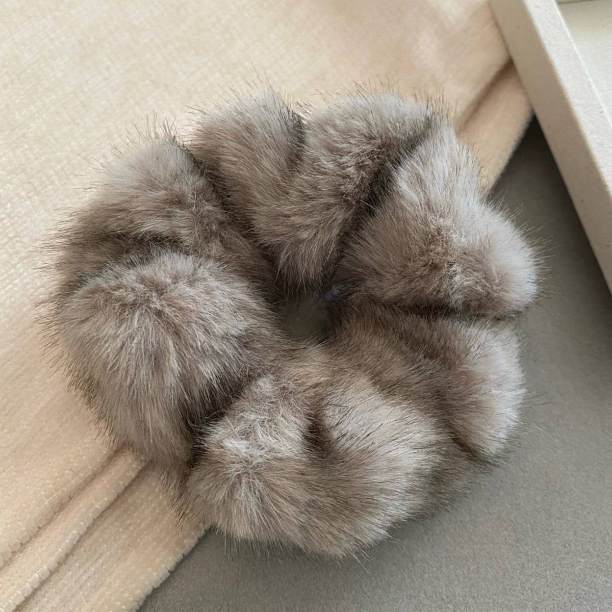 FAUX MINK PLUSH HAIRBAND HAIR ACCESSORIES_CWAHA4041