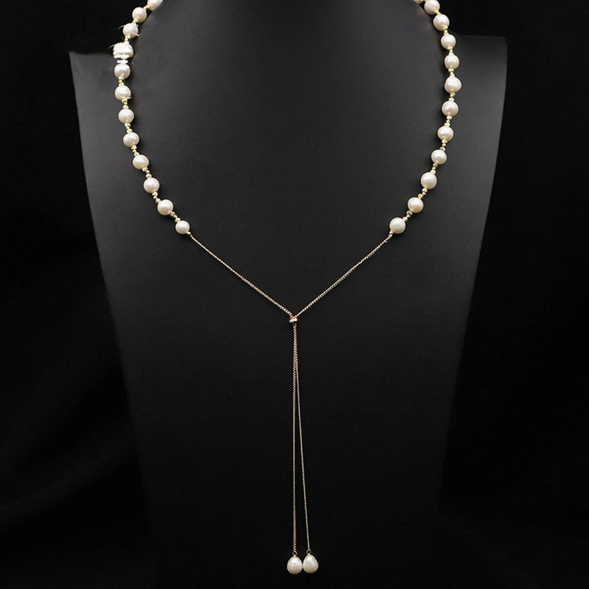 Womens Versatile Design Pearl Pendant Necklace