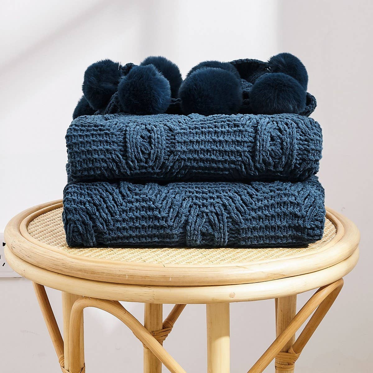 SOLID COLOR COMFORTABLE KNITTED BALL THROW BLANKET_CWMM2363