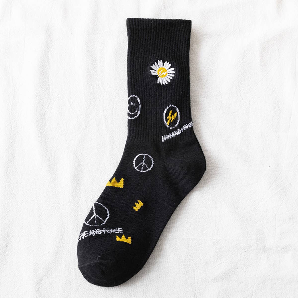 Women Black Daisy Socks_Cwms0670