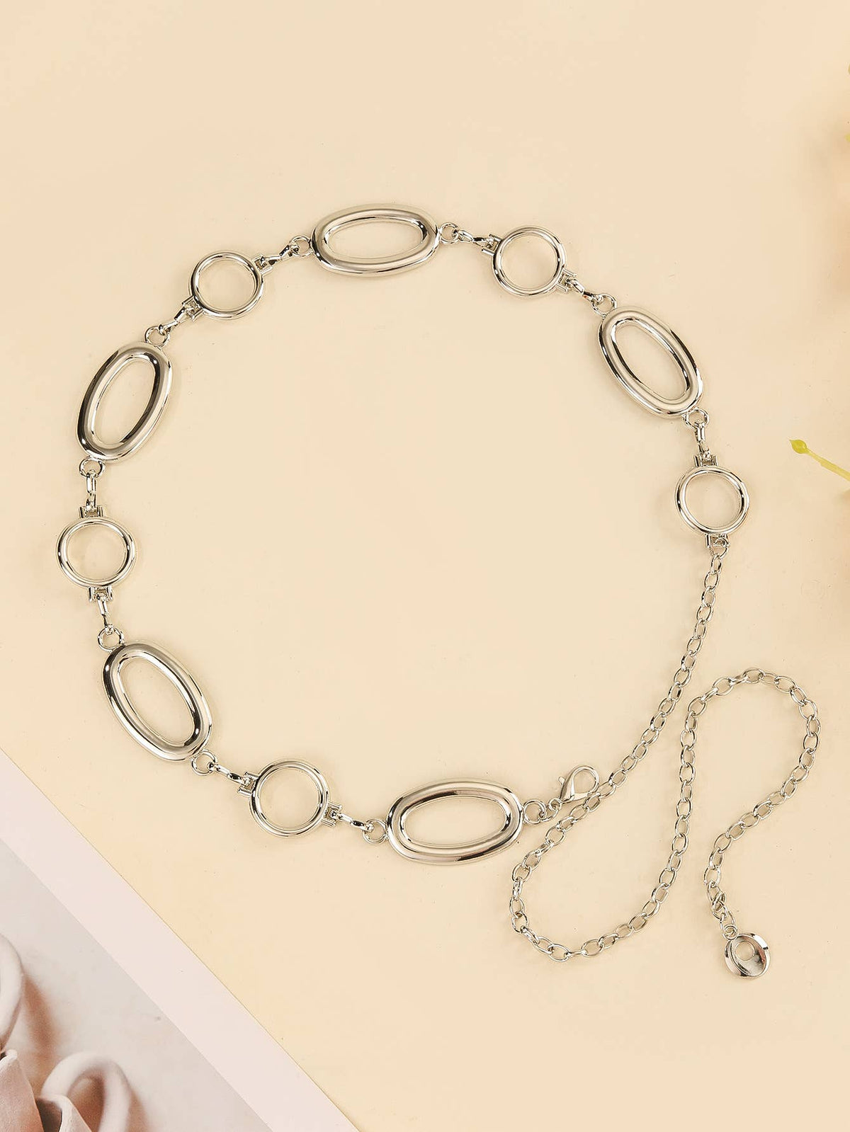 Fashionable And Simple Round Metal Waist Chain