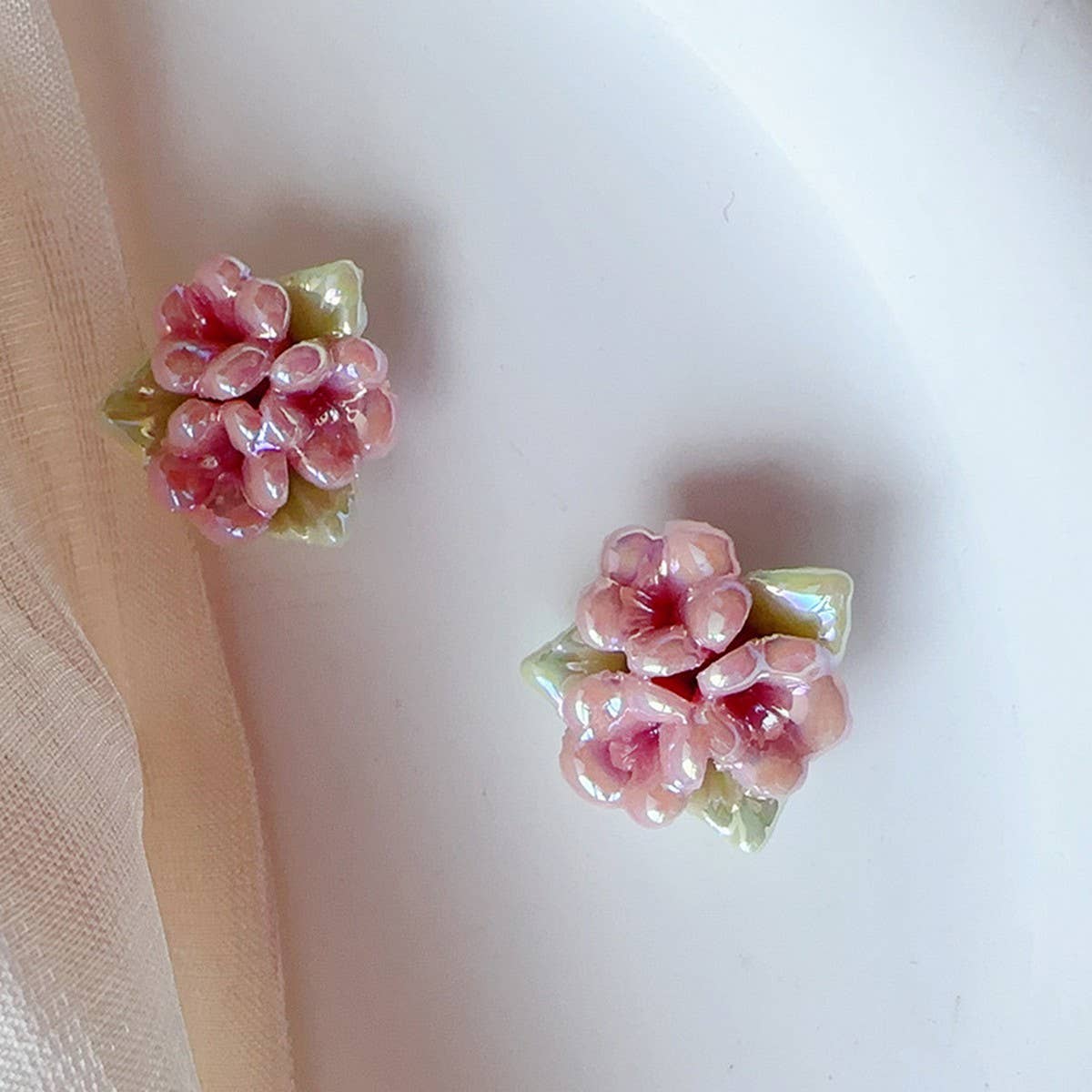 RETRO SWEET FOREST TRIANGLE EARRINGS_CWAJE1712