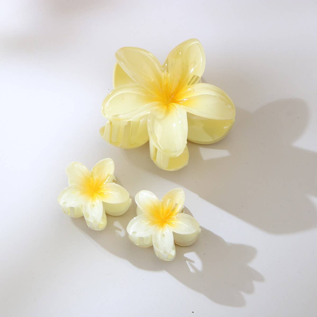 Cwaha07410_Plumeria Flower Hair Claw Clip Set Of 3