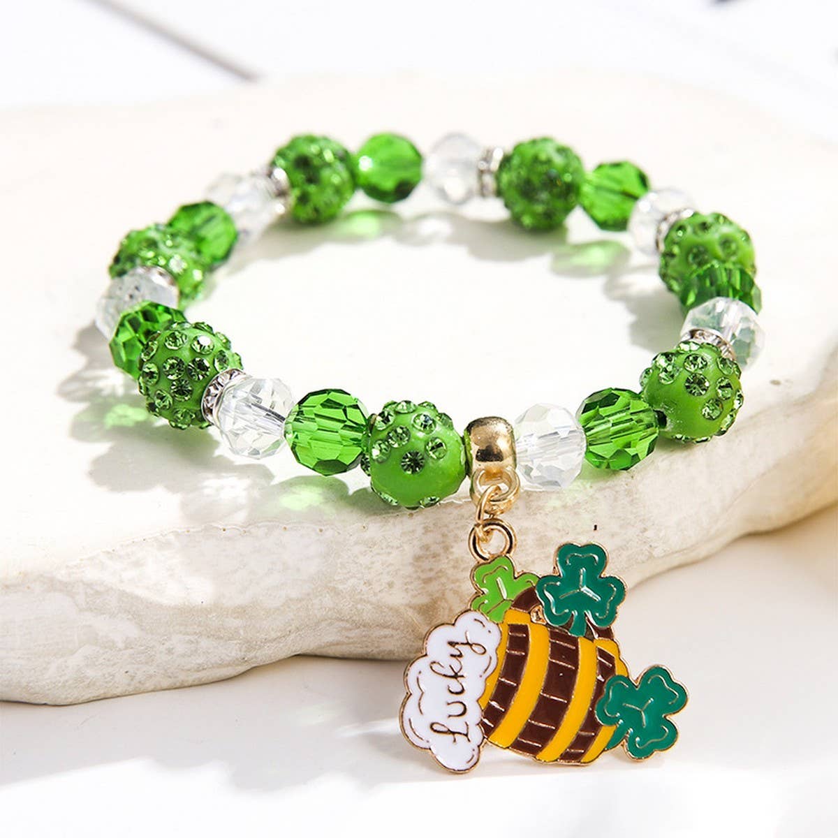 ST PATRICKS DAY IMITATION PEARL ACRYLIC BRACELET_CWMM3508