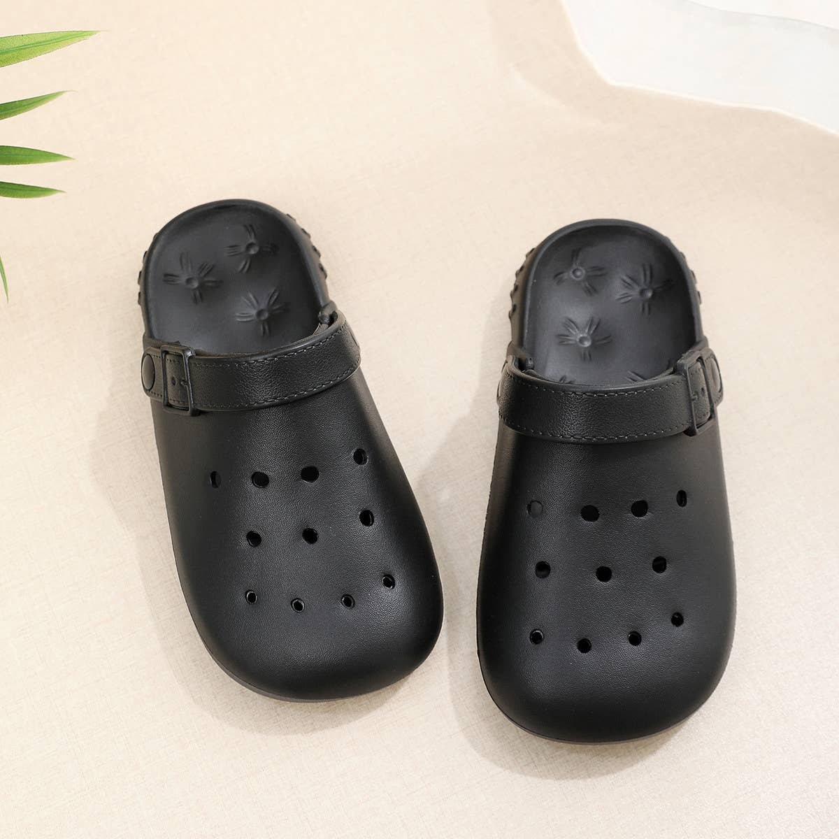 OUTDOOR CASUAL NON SLIP HOLE SANDALS_CWSHS0643