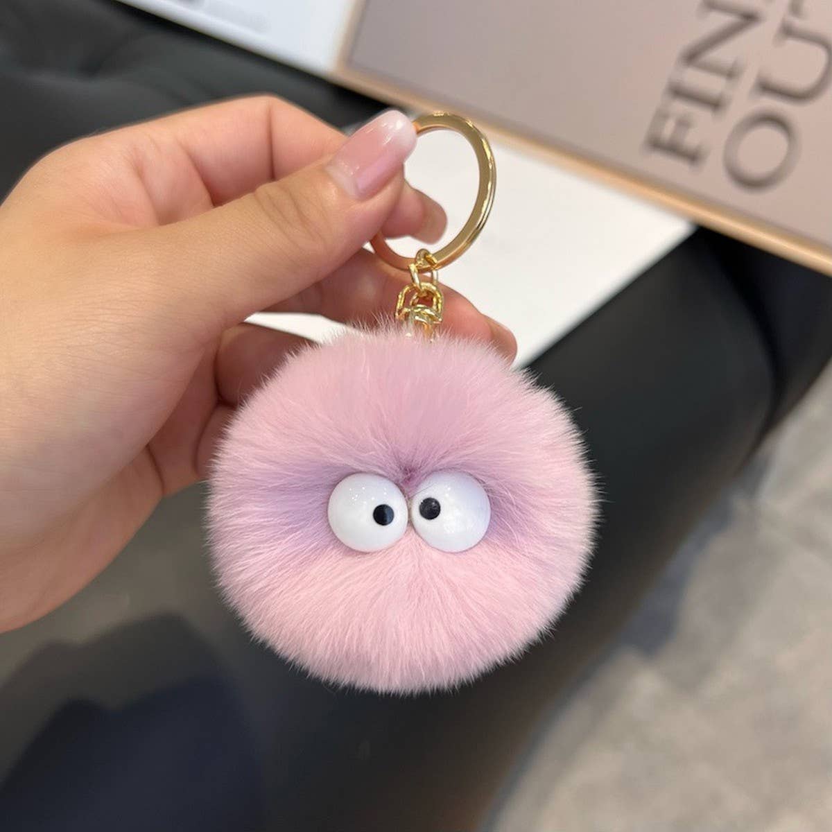 CUTE LITTLE FUR BALL CAR KEYCHAIN BAG PENDANT GIFT_CWMM2514