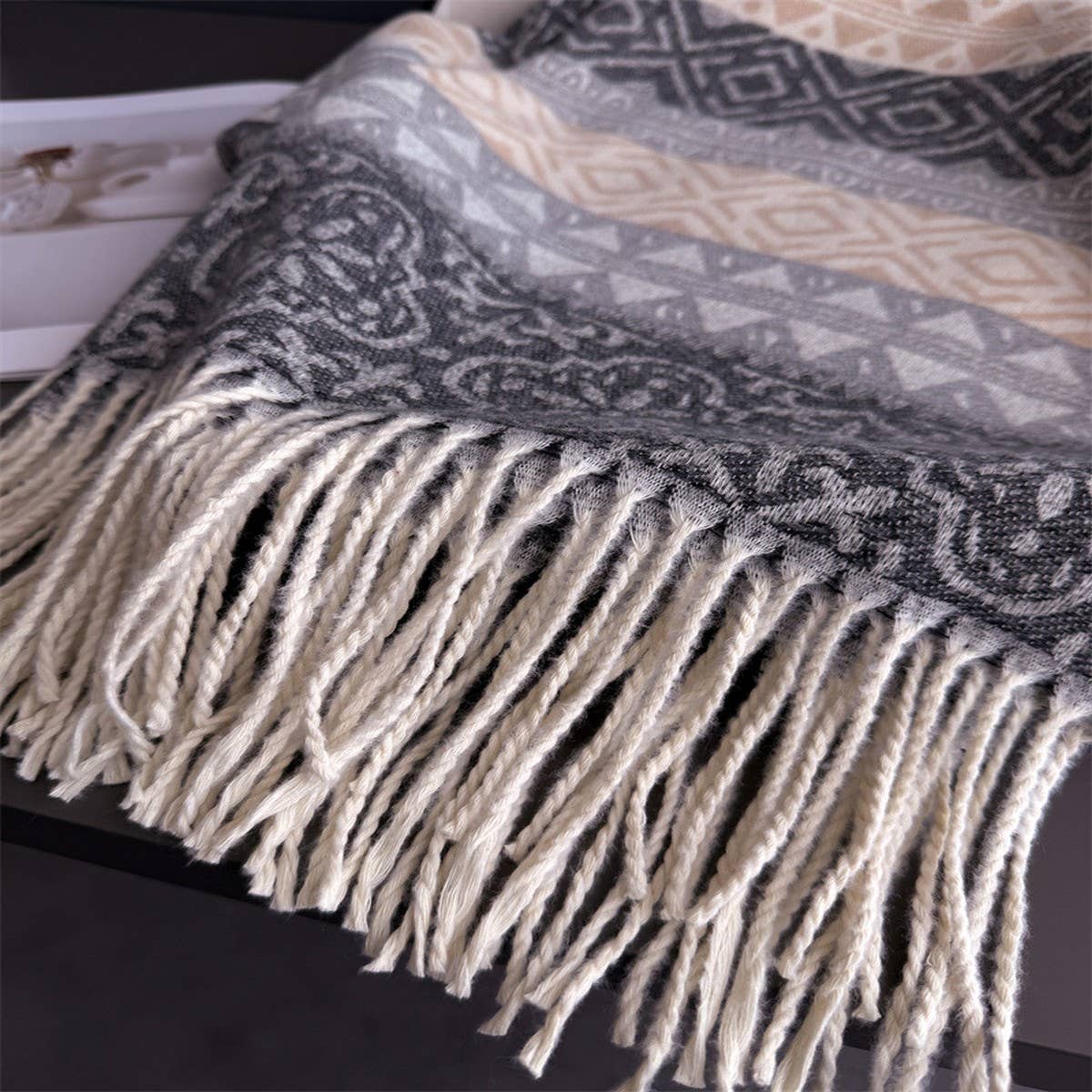 Classic Cashmere Feel Soft Warm Tassel Scarf_Cwasc03243
