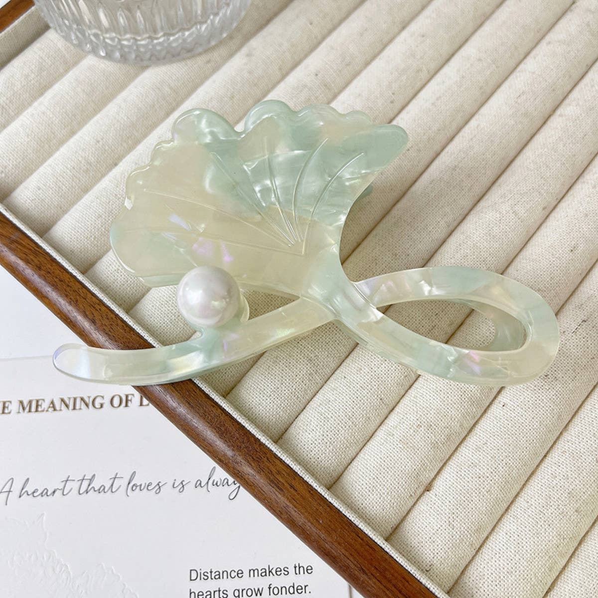 GINKGO LEAF PEARL HAIR CLAW ELEGANT FRENCH CLIP_CWAHA1347