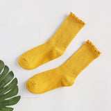 SOLID COLOR RUFFLED LONG SOCKS_CWMS0977