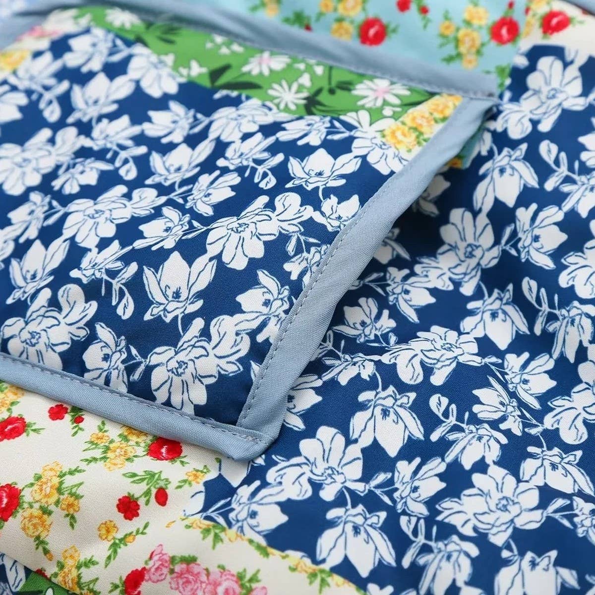 COLORBLOCK PRINT LAPEL QUILTED JACKET_CWASC2278