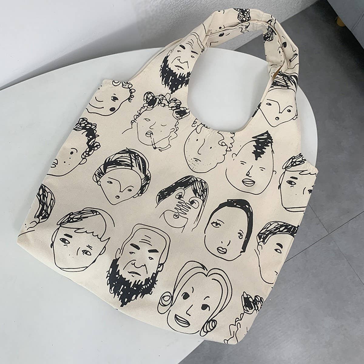 ILLUSTRATED LITERARY SUMMER TOTE BAG_CWAB2141