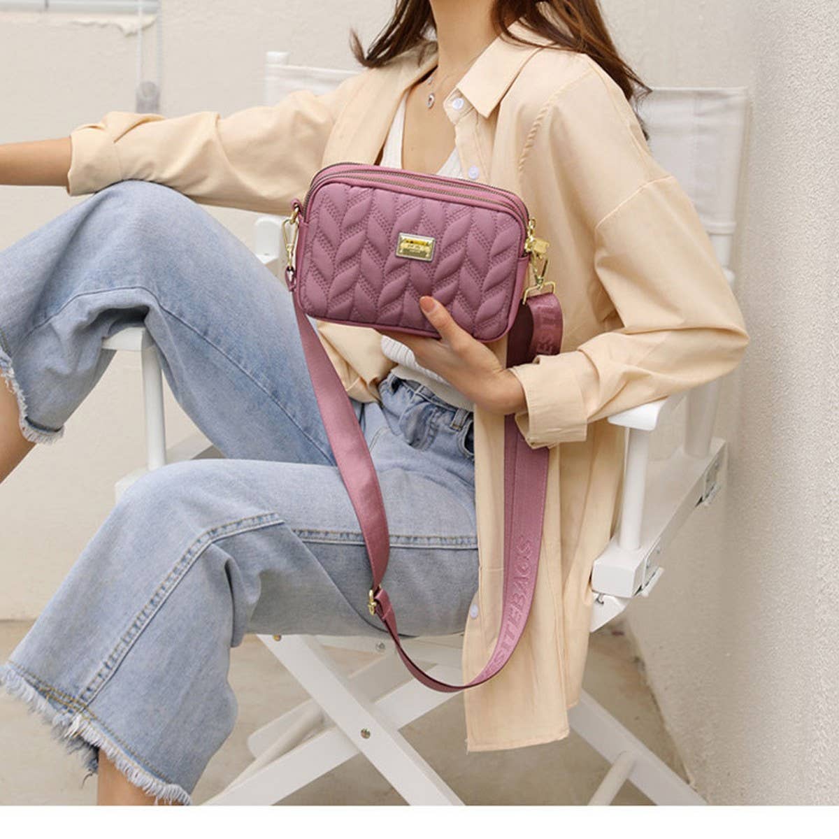 FASHIONABLE NYLON CLOTH SHOULDER MESSENGER BAG_CWAB3515