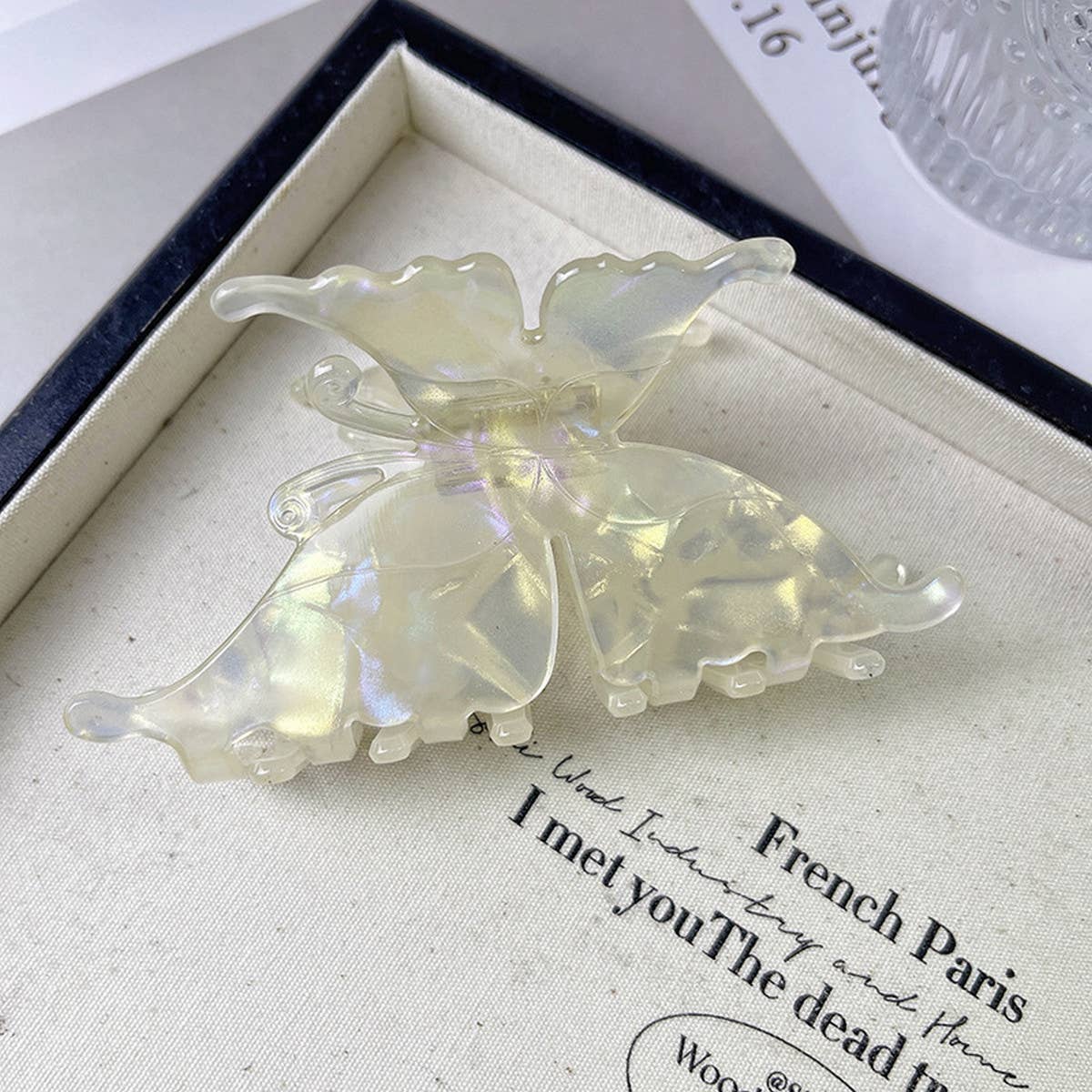 Vintage 3D Butterfly Hair Claw French Acetate Clip_Cwaha1335