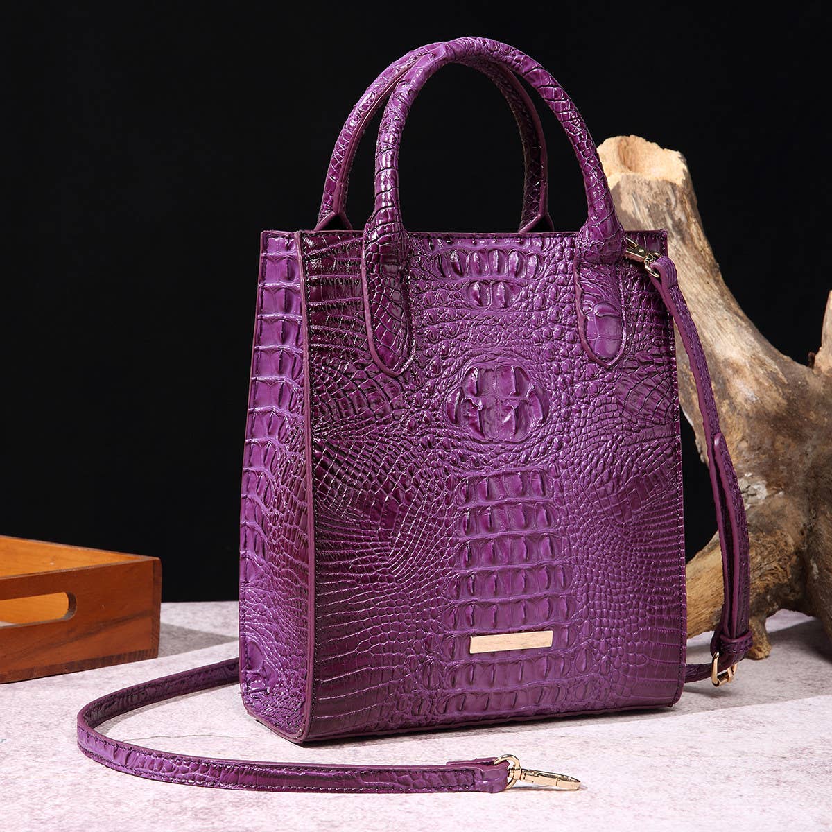 RETRO LARGE CAPACITY CROCODILE SHOULDER BAG_CWAB0925