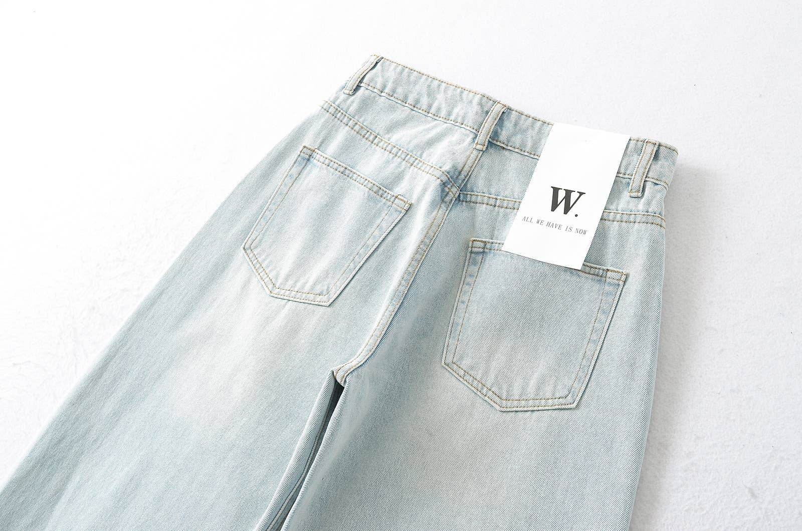 Tide Wash Polish White Pleated Micro-Cone Jeans