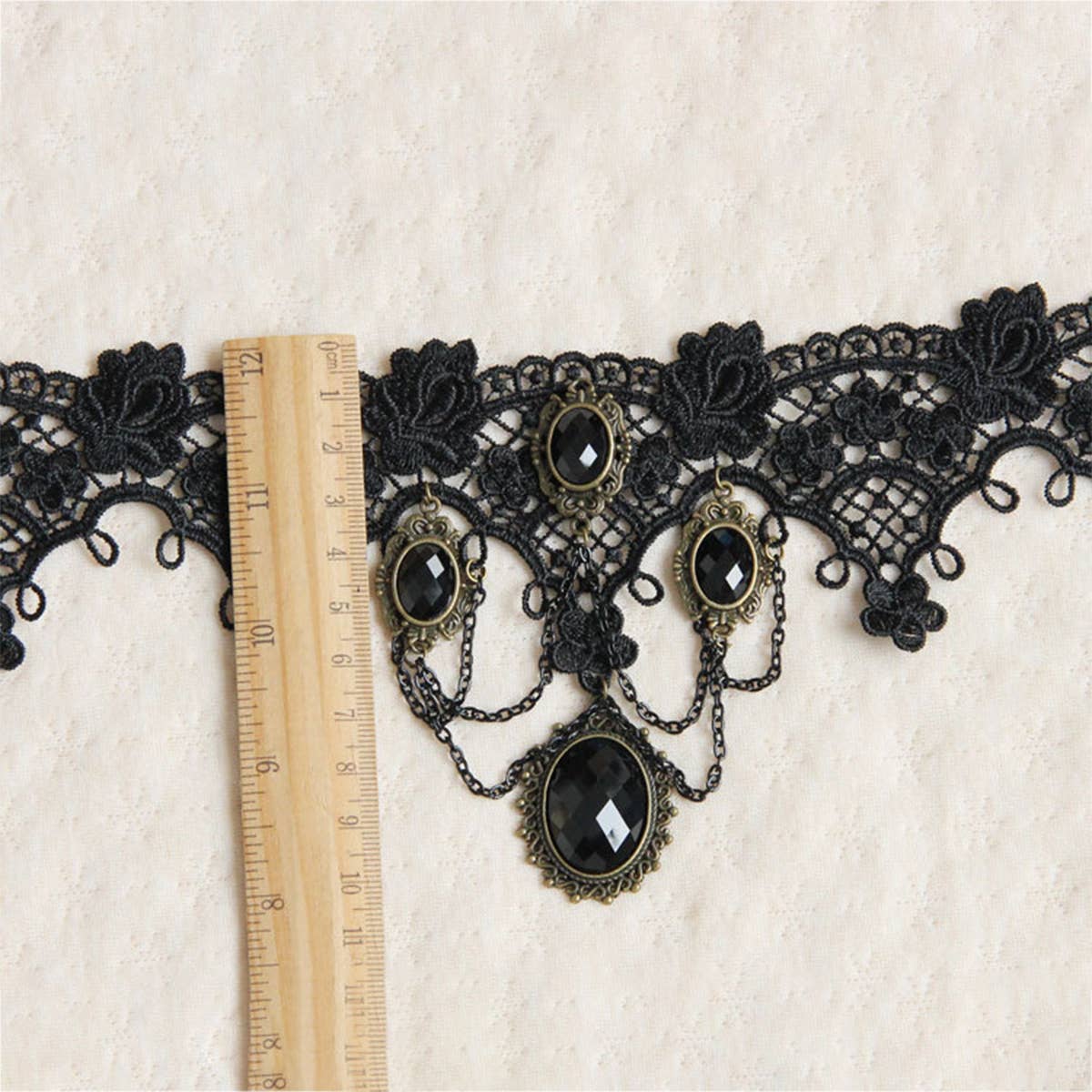 HALLOWEEN RETRO FLOWER CRYSTAL LACE SHORT NECKLACE_CWMM0164